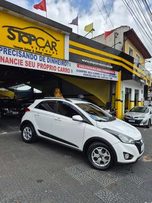 HYUNDAI-HB20X-1.6 16V STYLE FLEX 4P MANUAL HYUNDAI-HB20X-2014