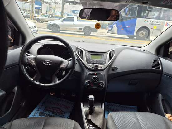 HYUNDAI-HB20X-1.6 16V STYLE FLEX 4P MANUAL HYUNDAI-HB20X-2014