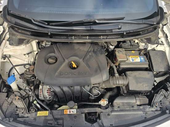 HYUNDAI-I30-2014