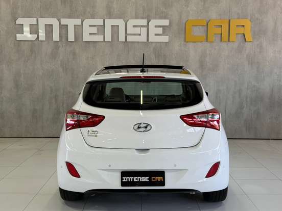 HYUNDAI-I30-2015
