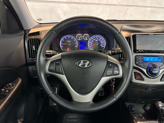 HYUNDAI-I30-2.0 MPFI GLS 16V GASOLINA 4P MANUAL HYUNDAI-I30-2010