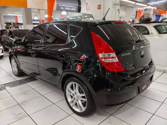 HYUNDAI-I30-2.0 MPFI GLS 16V GASOLINA 4P MANUAL HYUNDAI-I30-2011