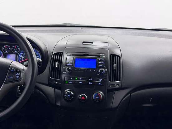 HYUNDAI-I30-2009
