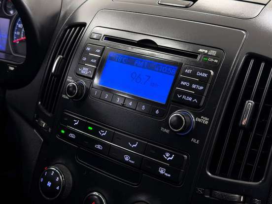 HYUNDAI-I30-2009
