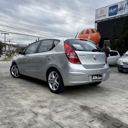 HYUNDAI-I30-2009