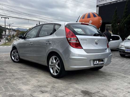 HYUNDAI-I30-2.0 MPI 16V GASOLINA 4P MANUAL HYUNDAI-I30-2009