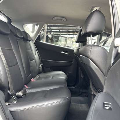 HYUNDAI-I30-2009