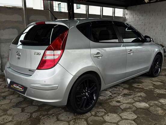 HYUNDAI-I30-2009