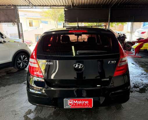 HYUNDAI-I30-2011