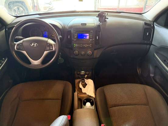 HYUNDAI-I30-2011