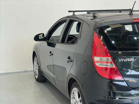 HYUNDAI-I30-2.0 MPI 16V GASOLINA 4P MANUAL HYUNDAI-I30-2009