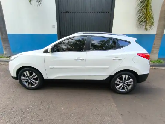 HYUNDAI-IX35-2.0 MPFI GL 16V FLEX 4P AUTOMÁTICO HYUNDAI-IX35-2016