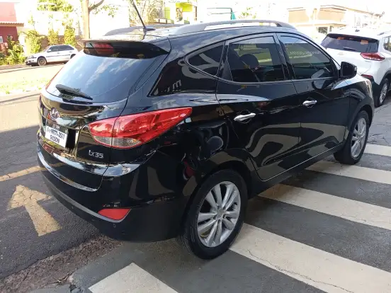 HYUNDAI-IX35-2.0 MPFI GLS 4X2 16V GASOLINA 4P AUTOMÁTICO HYUNDAI-IX35-2011