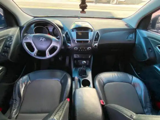 HYUNDAI-IX35-2.0 MPFI GLS 4X2 16V GASOLINA 4P AUTOMÁTICO HYUNDAI-IX35-2011