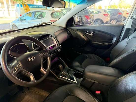 HYUNDAI-IX35-2012