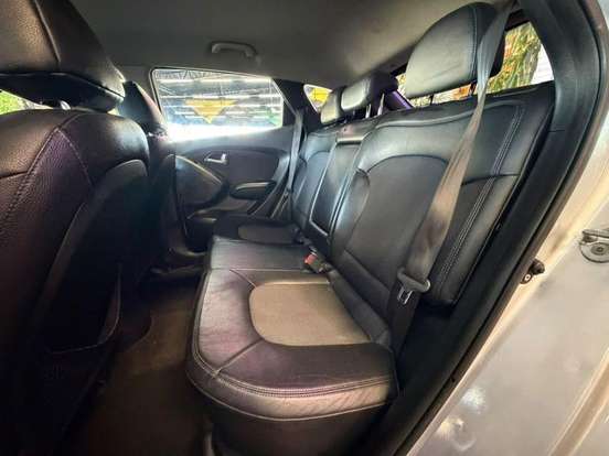 HYUNDAI-IX35-2.0 MPFI GLS 4X2 16V GASOLINA 4P AUTOMÁTICO HYUNDAI-IX35-2012