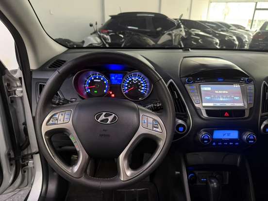 HYUNDAI-IX35-2011