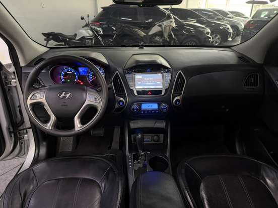 HYUNDAI-IX35-2.0 MPFI GLS 4X2 16V GASOLINA 4P AUTOMÁTICO HYUNDAI-IX35-2011
