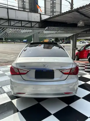 HYUNDAI-SONATA-2011