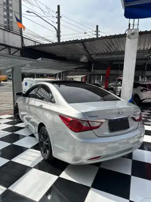 HYUNDAI-SONATA-2011