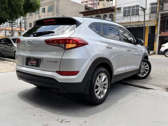 HYUNDAI-TUCSON-2017