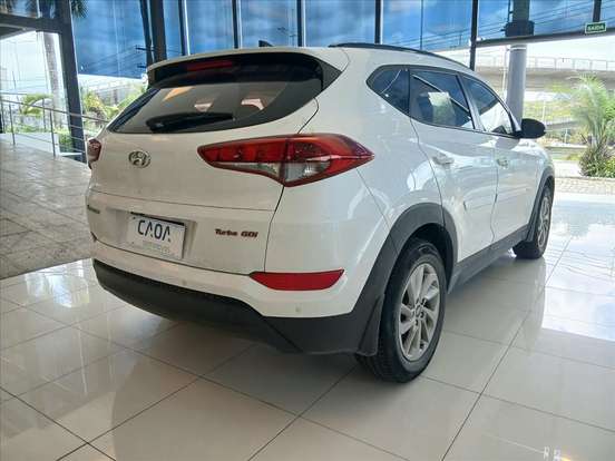 HYUNDAI-TUCSON-2020