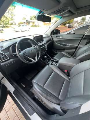 HYUNDAI-TUCSON-2024