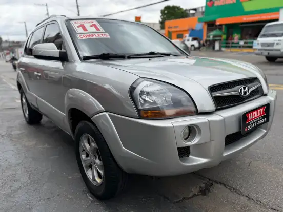 HYUNDAI-TUCSON-2.0 MPFI GL 16V 142CV 2WD GASOLINA 4P AUTOMÁTICO HYUNDAI-TUCSON-2010