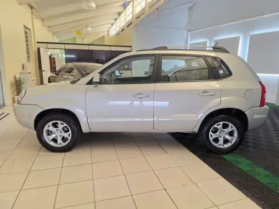 HYUNDAI-TUCSON-2.0 MPFI GLS 16V 143CV 2WD FLEX 4P AUTOMÁTICO HYUNDAI-TUCSON-2013