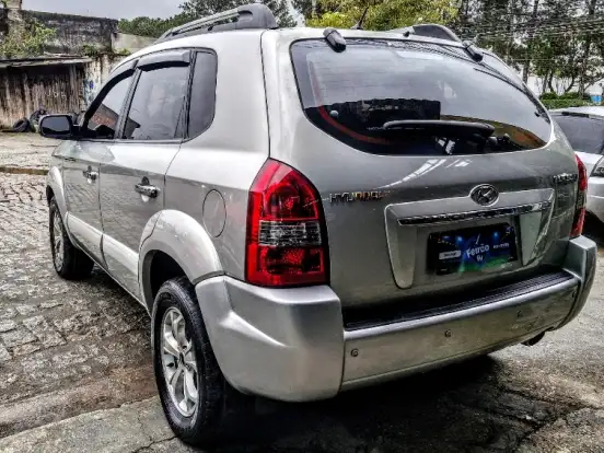 HYUNDAI-TUCSON-2.0 MPFI GLS 16V 143CV 2WD GASOLINA 4P AUTOMÁTICO HYUNDAI-TUCSON-2012
