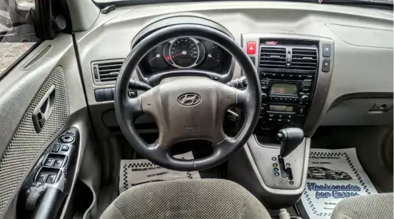 HYUNDAI-TUCSON-2.0 MPFI GLS 16V 143CV 2WD GASOLINA 4P AUTOMÁTICO HYUNDAI-TUCSON-2012