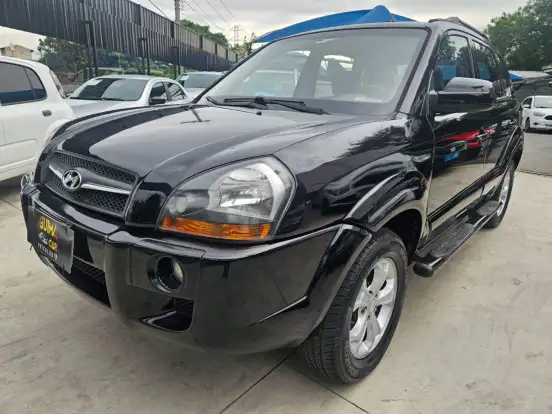 HYUNDAI-TUCSON-2011