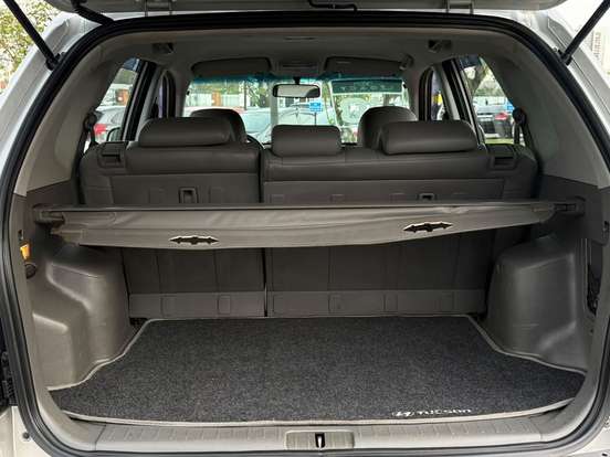 HYUNDAI-TUCSON-2.0 MPFI GL 16V 142CV 2WD GASOLINA 4P AUTOMÁTICO HYUNDAI-TUCSON-2009