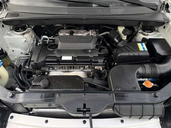 HYUNDAI-TUCSON-2.0 MPFI GL 16V 142CV 2WD GASOLINA 4P AUTOMÁTICO HYUNDAI-TUCSON-2009