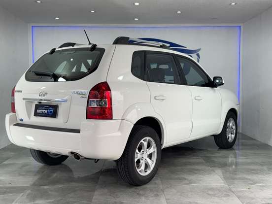 HYUNDAI-TUCSON-2014