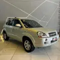 HYUNDAI TUCSON 2.0 MPFI GLS 16V 143CV 2WD GASOLINA 4P AUTOMÁTICO HYUNDAI TUCSON 2.0 MPFI GLS 16V 143CV 2WD GASOLINA 4P AUTOMÁTICO