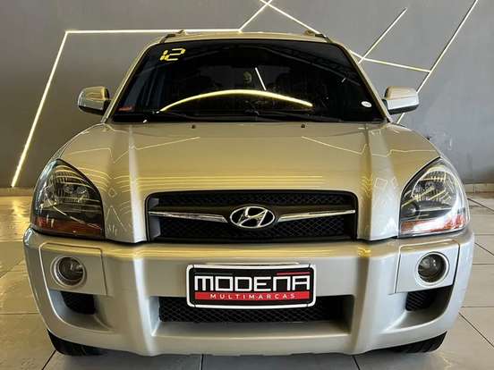 HYUNDAI-TUCSON-2.0 MPFI GLS 16V 143CV 2WD GASOLINA 4P AUTOMÁTICO HYUNDAI-TUCSON-2011