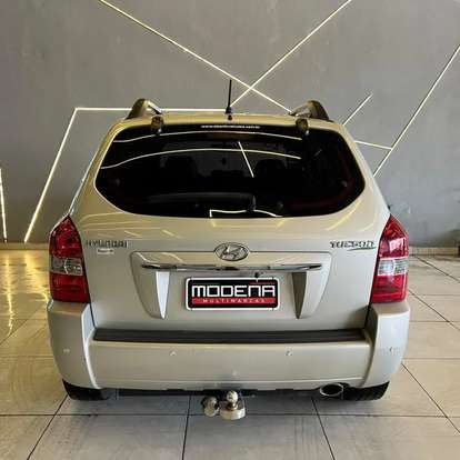HYUNDAI-TUCSON-2011