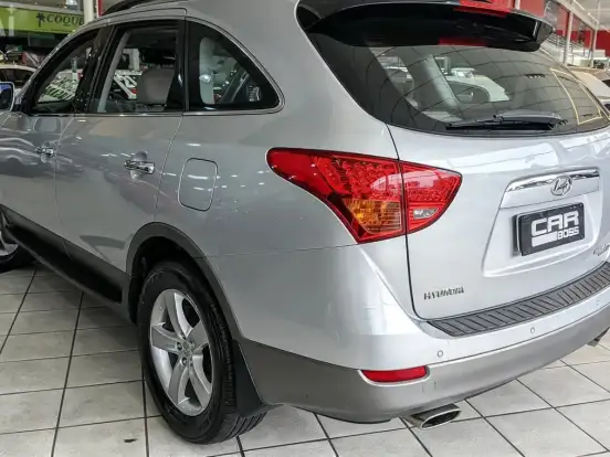 HYUNDAI-VERACRUZ-3.8 GLS 4WD 4X4 V6 24V GASOLINA 4P AUTOMÁTICO HYUNDAI-VERACRUZ-2010