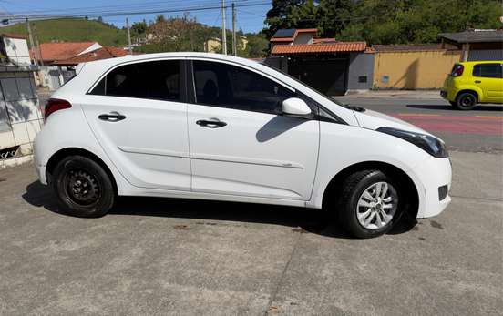 HYUNDAI-HB20-2019