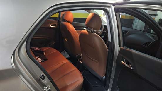 HYUNDAI-HB20X-2018
