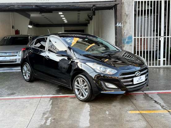 HYUNDAI-I30-1.8 MPI 16V GASOLINA 4P AUTOMATICO HYUNDAI-I30-2015