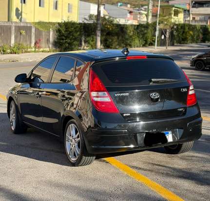 HYUNDAI-I30-2010