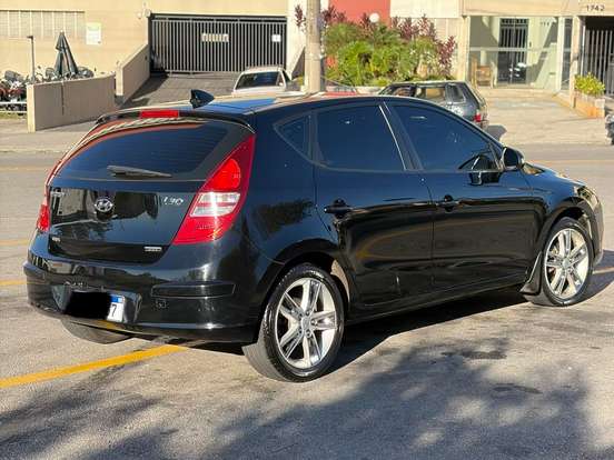 HYUNDAI-I30-2.0 MPI 16V GASOLINA 4P AUTOMÁTICO HYUNDAI-I30-2010