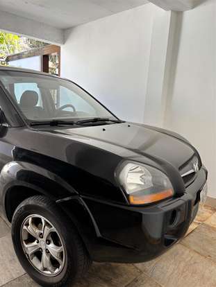 HYUNDAI-TUCSON-2009