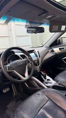 HYUNDAI-VELOSTER-2012