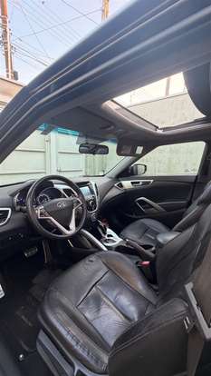 HYUNDAI-VELOSTER-2012