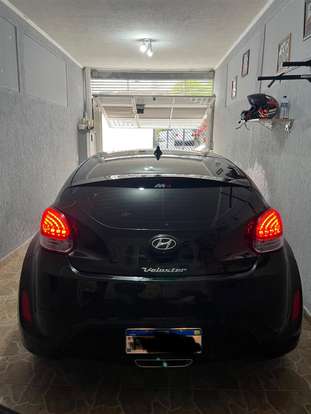 HYUNDAI-VELOSTER-2012
