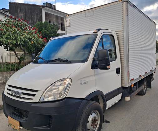 IVECO DAILY 35S14 CHASSI CABINE TURBO INTERCOOLER DIESEL 2P MANUAL