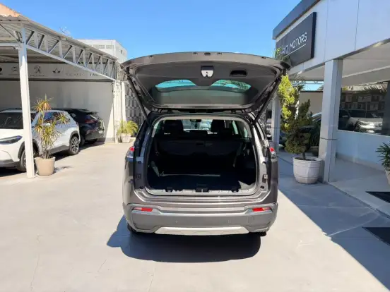 JEEP-COMMANDER-1.3 T270 TURBO FLEX LIMITED AT6 JEEP-COMMANDER-2023